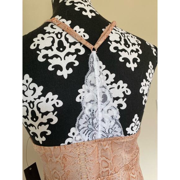 NWT Badgley Mischka Studio nude snakeskin print racerback cami tank top size M - Picture 4 of 5